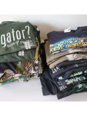 LOT OF 44 SWAMP PEOPLE OFFICIALLY LICENSED TSHIRTS ASSORTED STYLES AND SIZES NWT